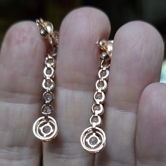 White topaz & onyx Silver & rosegold Drop Earrings - Picture 6 of 7